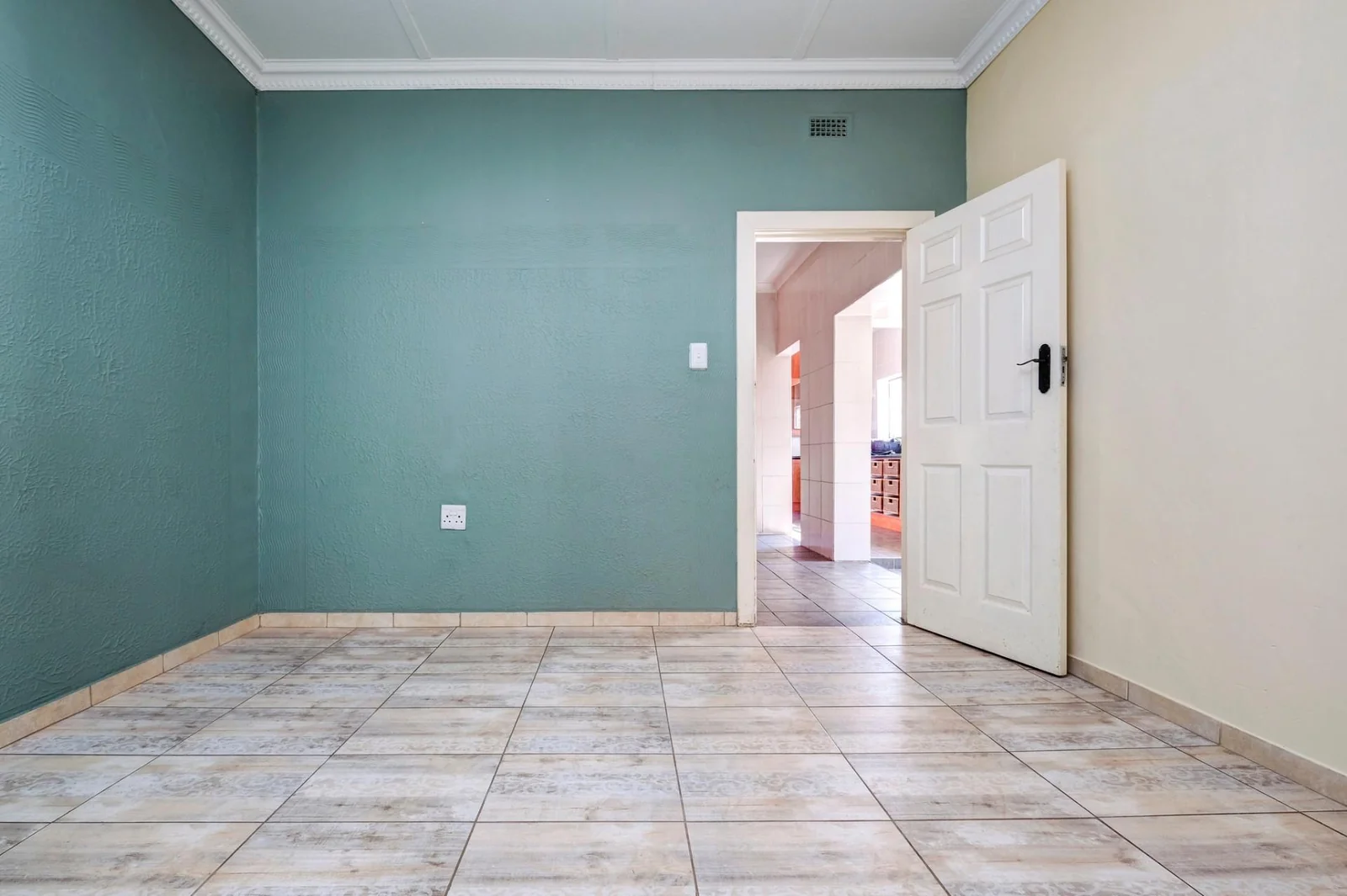 4 BEDROOM HOUSE FOR SALE IN DISCOVERY