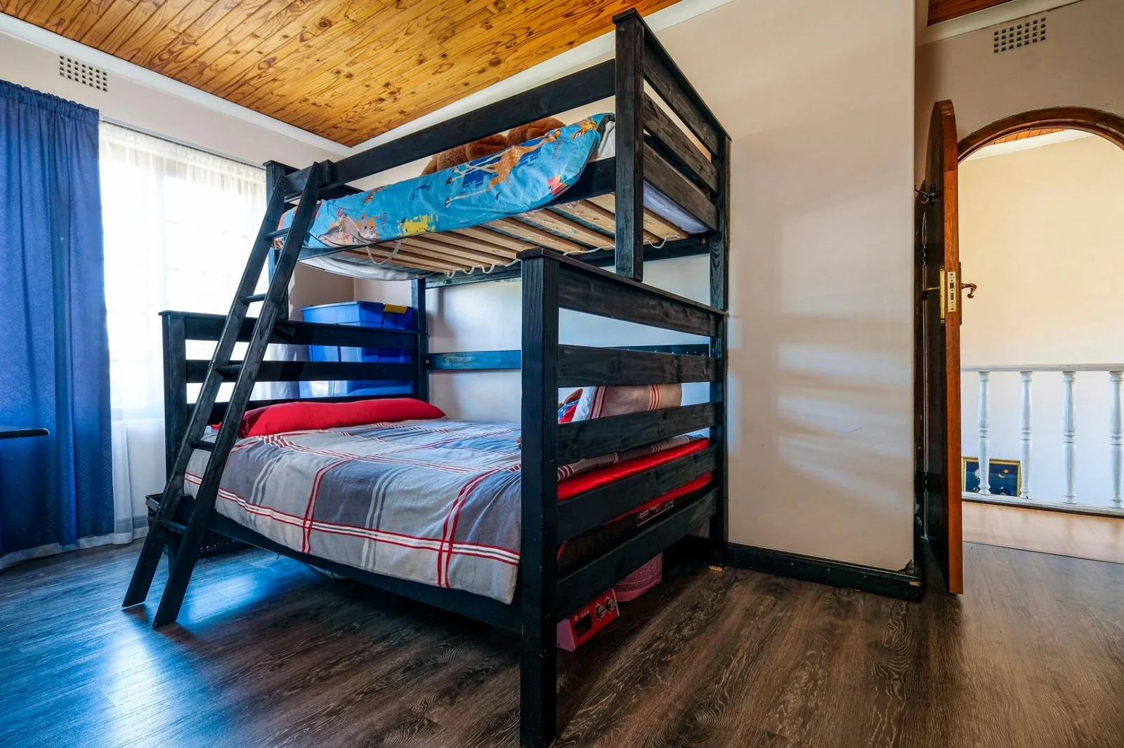 Large Townhouse for sale in Florida Park