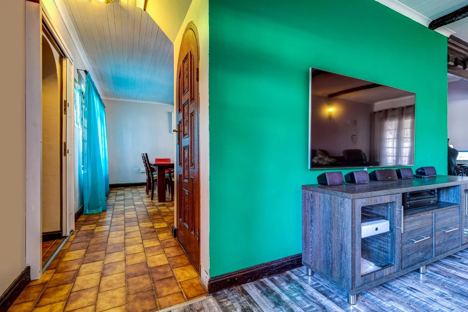 Large Townhouse for sale in Florida Park