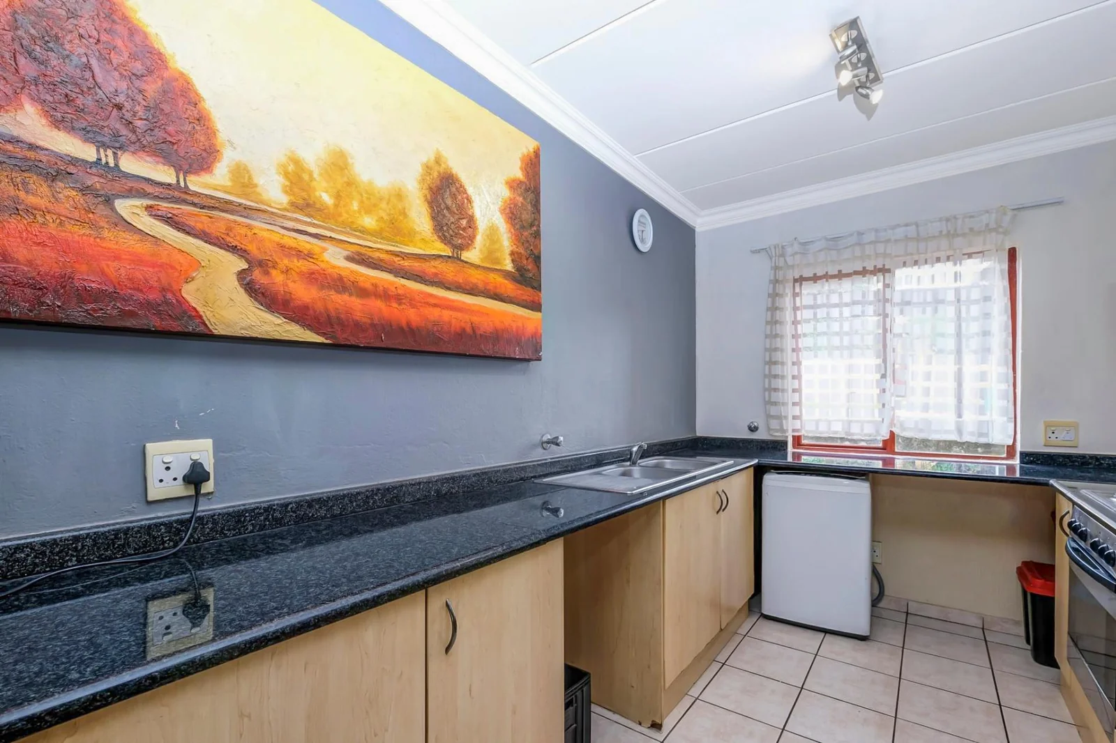 2 BEDROOM APARTMENT IN WILLOWBROOK