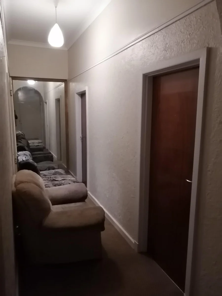 Spacious 5-Bedroom Home with 3 Flats For Sale – Ideal Family or Investment Property