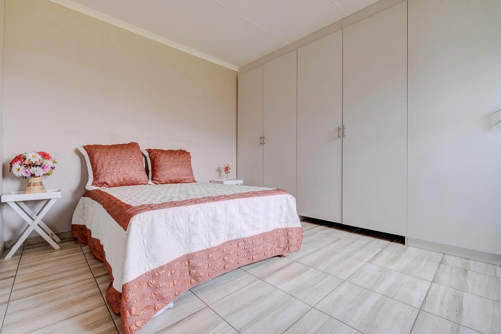 3  BEDROOM HOUSE FOR SALE IN AZAADVILLE GARDENS