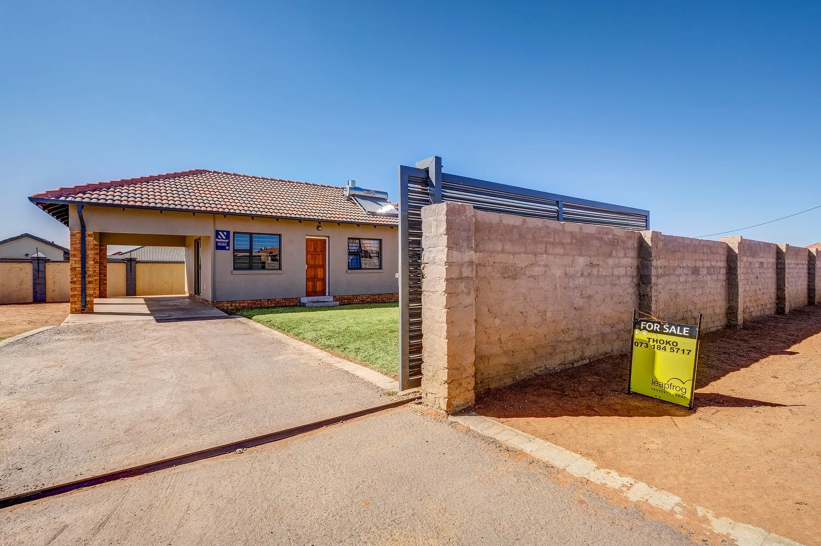3  BEDROOM HOUSE FOR SALE IN AZAADVILLE GARDENS