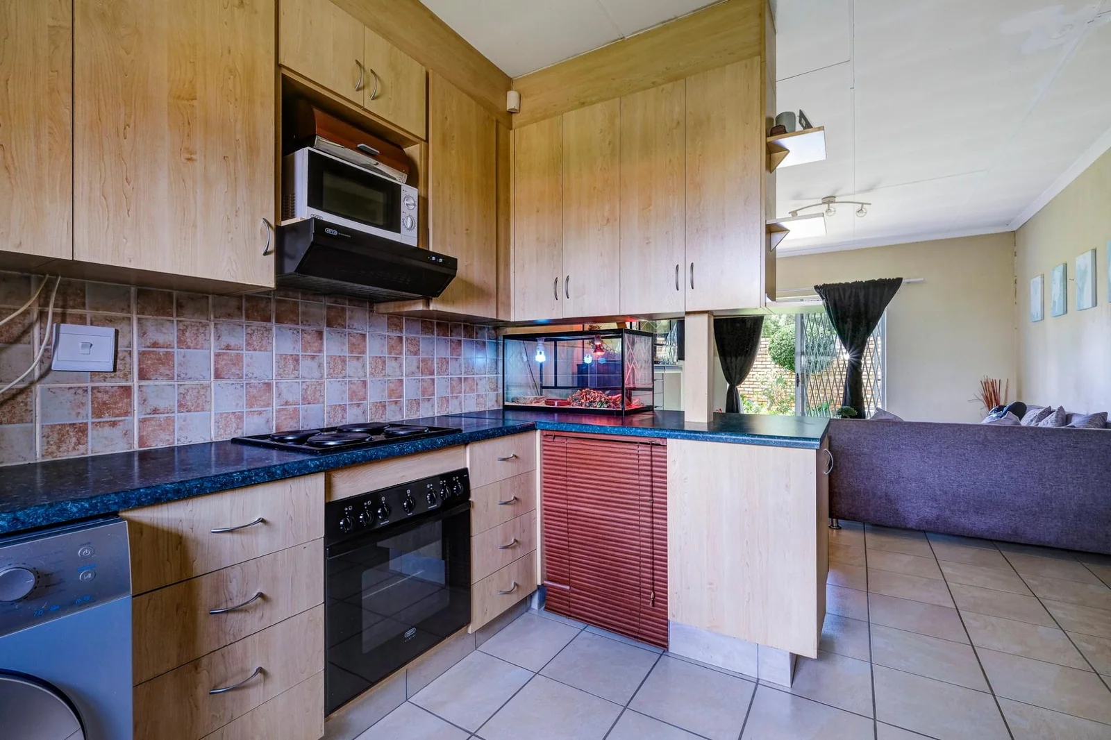 3 BEDROOM SIMPLEX FOR SALE IN WITPOORTJIE