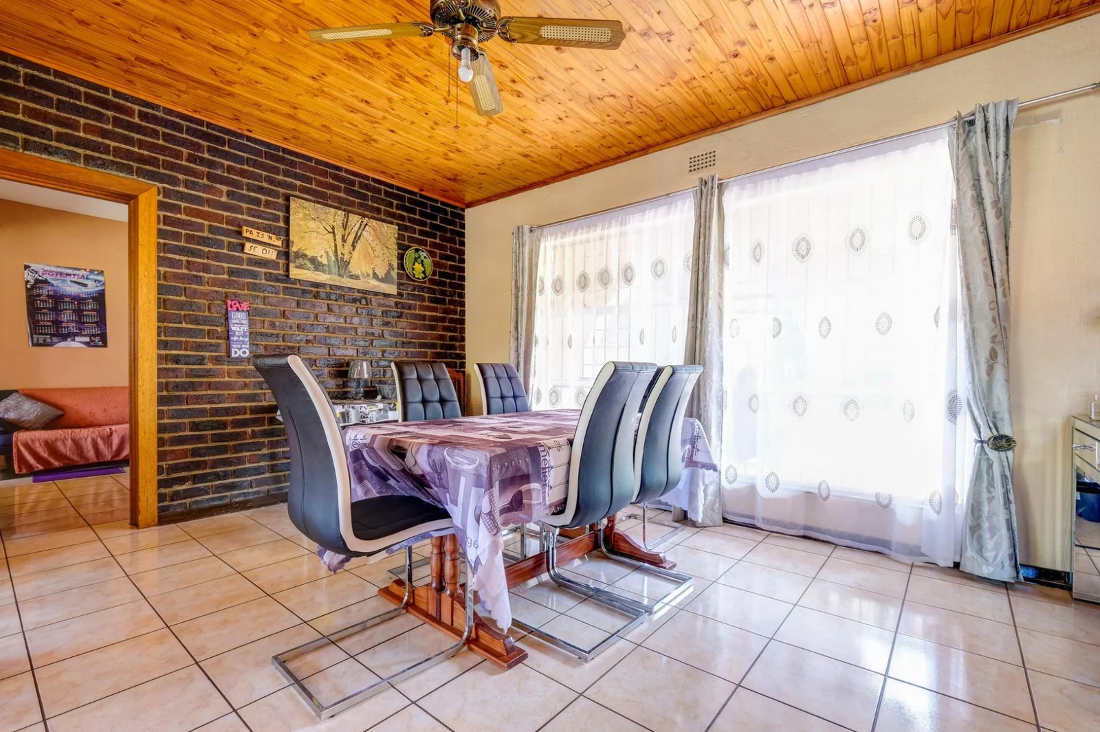 4 BEDROOM HOUSE FOR SALE IN DISCOVERY