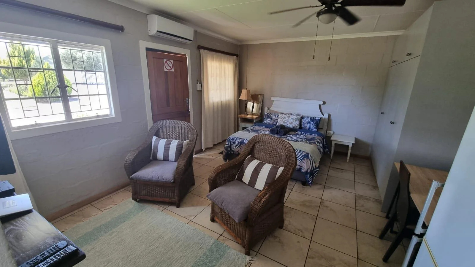 Fully Furnished Flat for rent in Postmasburg.
