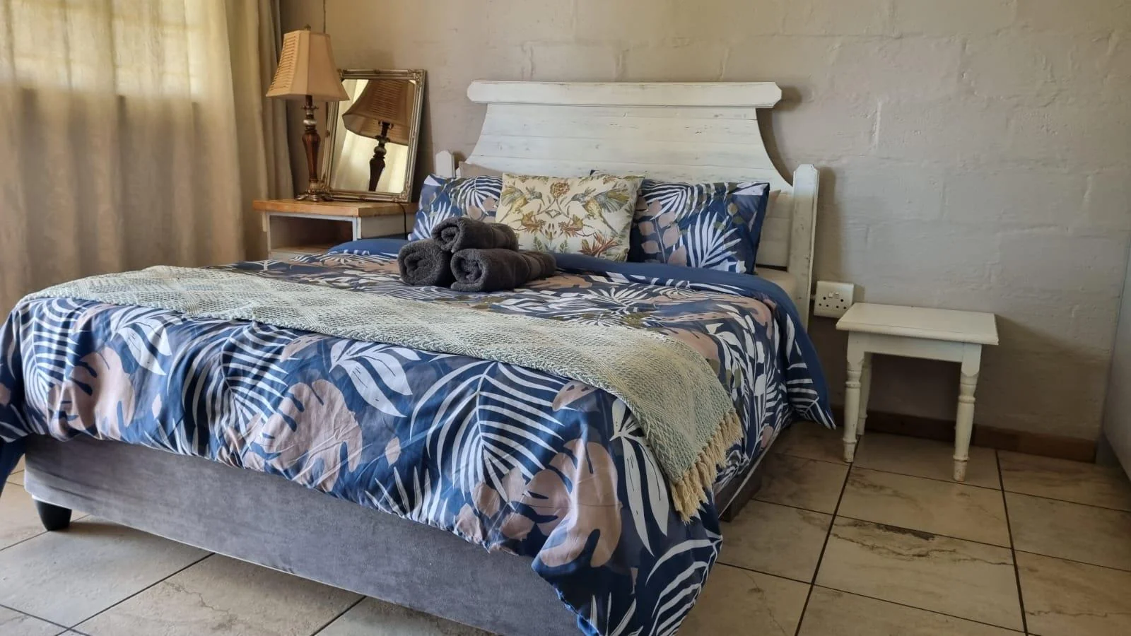 Fully Furnished Flat for rent in Postmasburg.