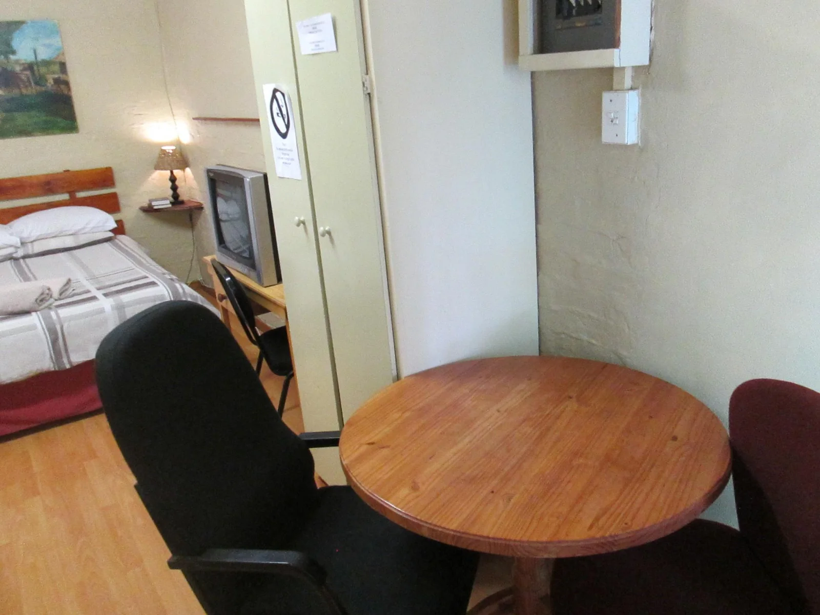 9 bedroom house situated in Bayswater.