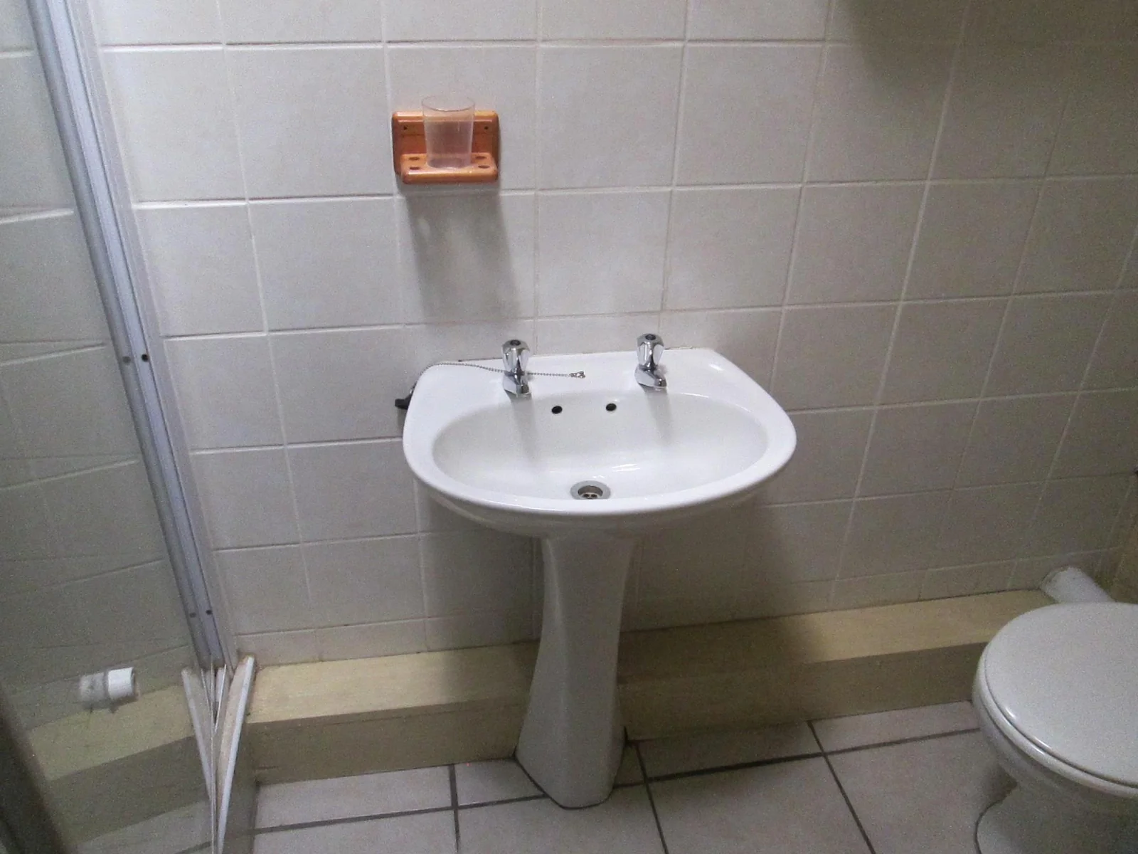 9 bedroom house situated in Bayswater.