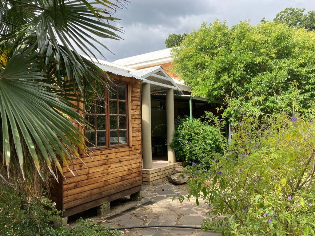 9 bedroom house situated in Bayswater.