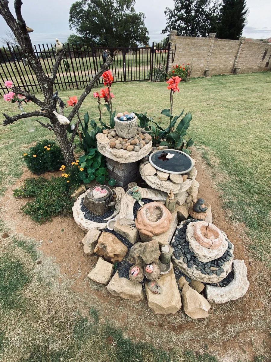 SANDSTONE HOUSE WITH LOADS OF CHARM.