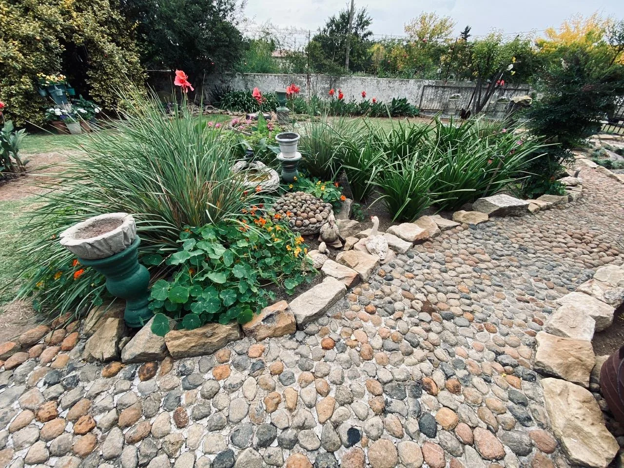 SANDSTONE HOUSE WITH LOADS OF CHARM.