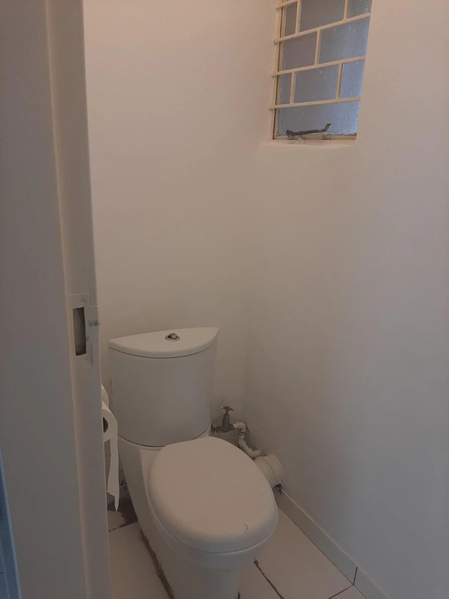 Spacious 2 bedroomed unit available 1 May 2026