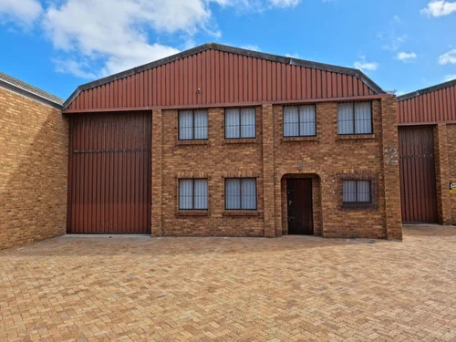 Unit 5 at 4 Hoist, Montague Gardens, Milnerton