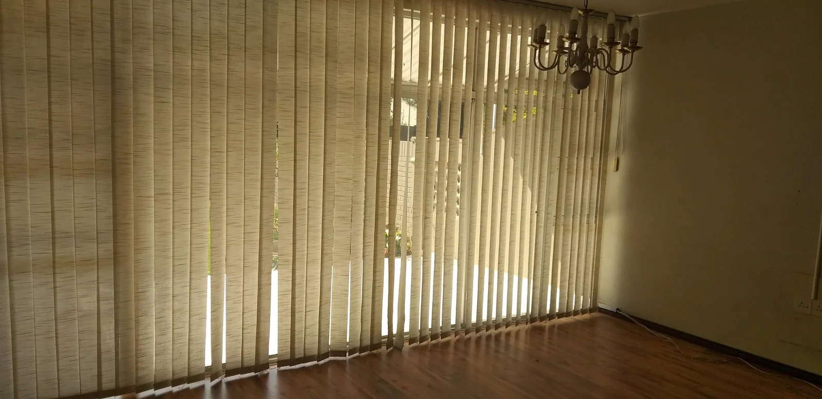 Sunny and spacious unit to rent!