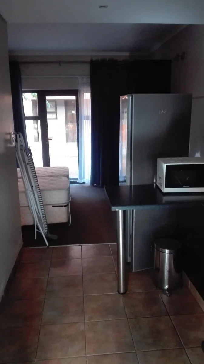 Fully Furnished Bachelor