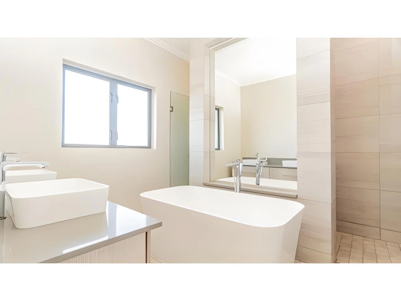 Stylish 4 Bedroom Modern House in Midrand Offering Secure Living and Prime Comfort