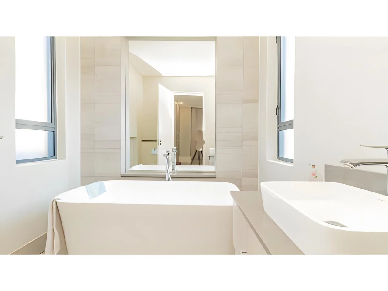 Stylish 4 Bedroom Modern House in Midrand Offering Secure Living and Prime Comfort