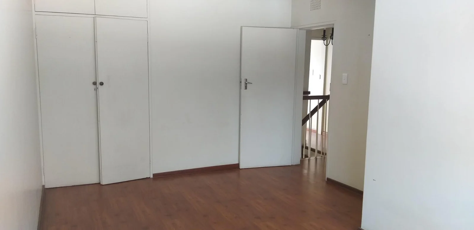 Sunny & spacious townhouse for sale in Three Rivers- Reduced to an absolute bargain price.