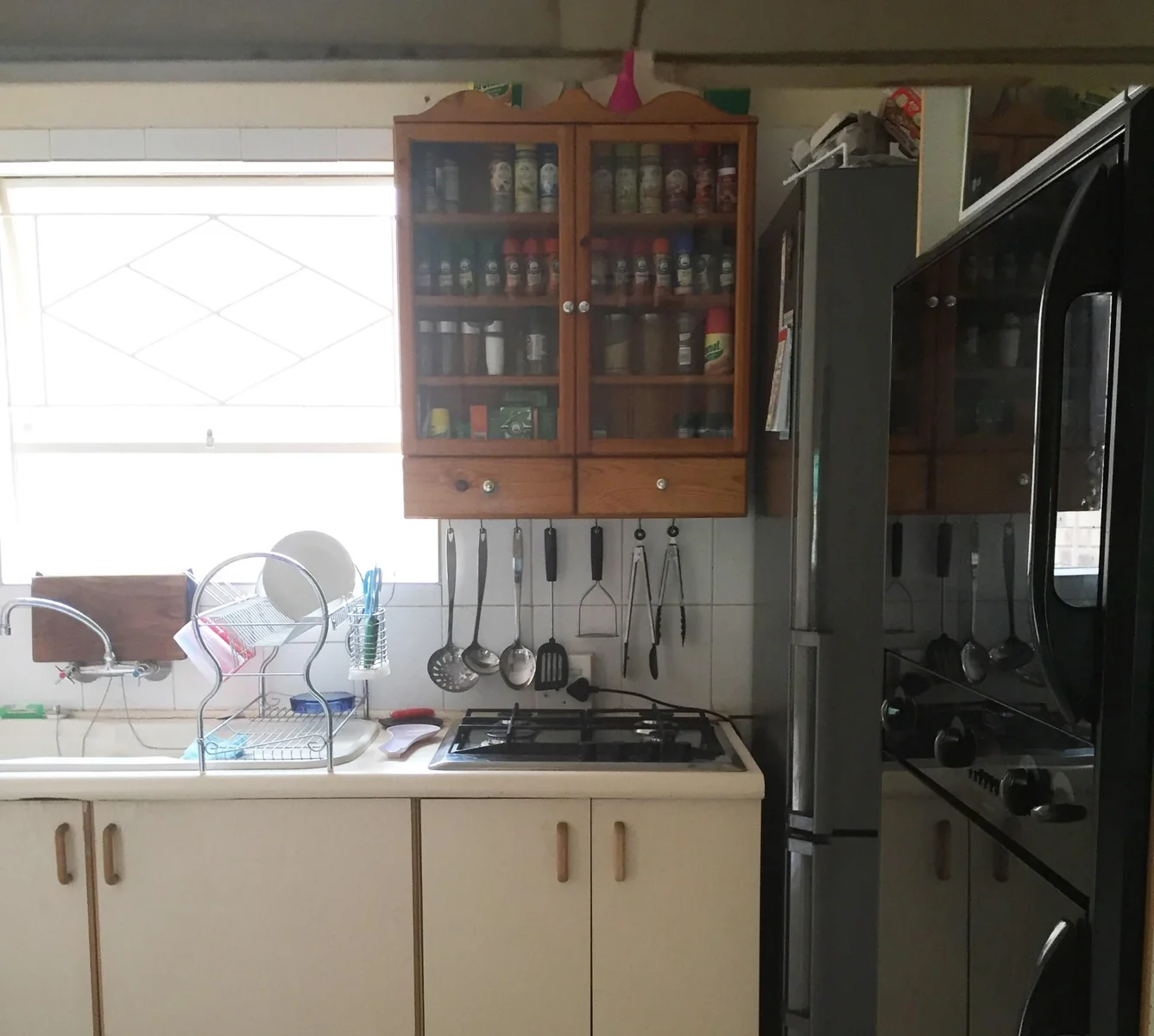 Spacious two-bedroom Townhouse with pet-friendly garden.