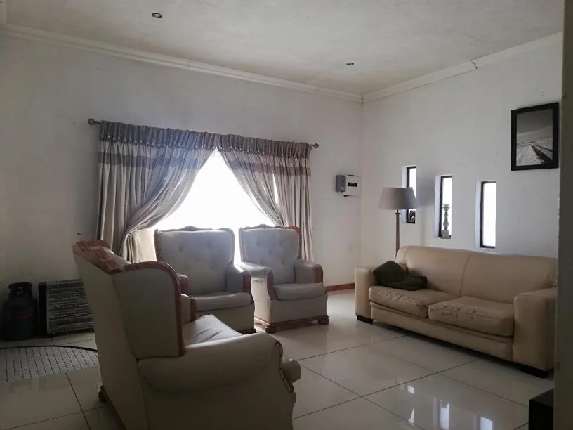 3 Bedroom house for sale in Phuthaditjhaba Beirut