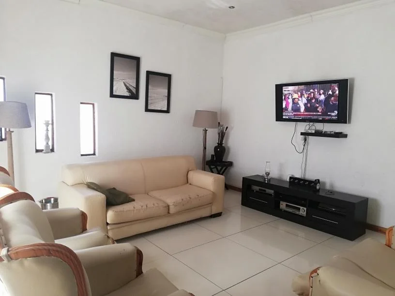 3 Bedroom house for sale in Phuthaditjhaba Beirut
