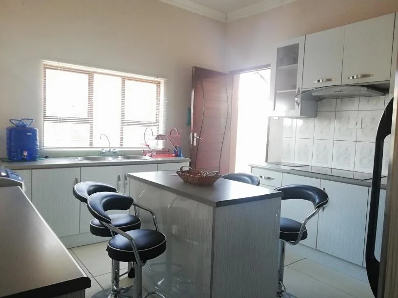 3 Bedroom house for sale in Phuthaditjhaba Beirut