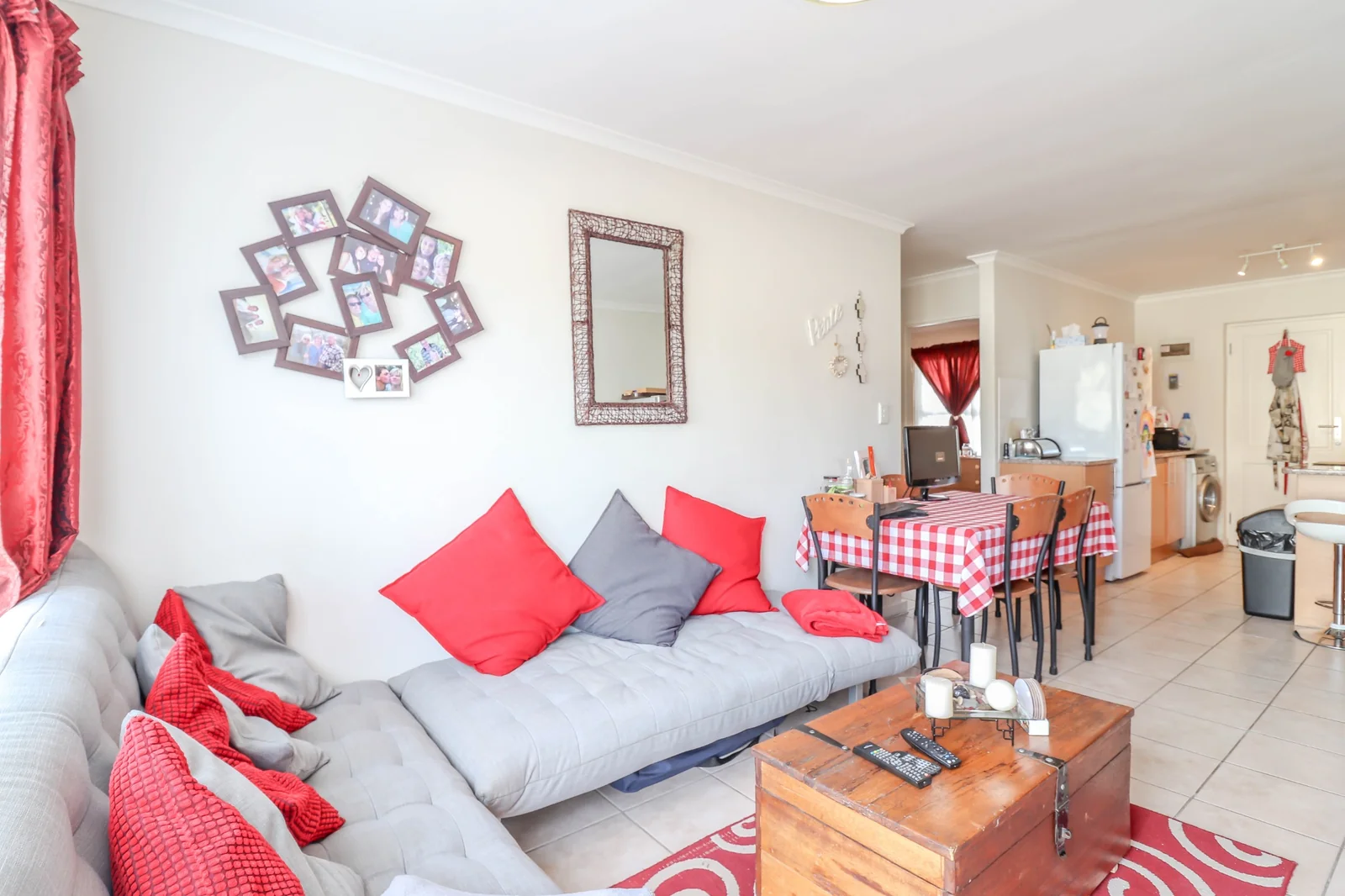 2 Bedroom Apartment to Rent at Pinot Mews, Nooitgevonden
