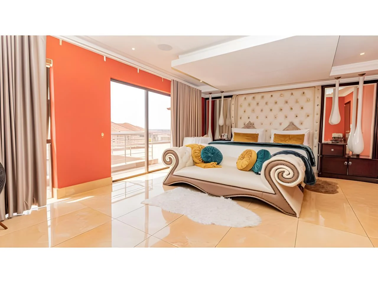 Luxurious 6 Bedroom Modern House in Midrand with Secure Living and Prime Location