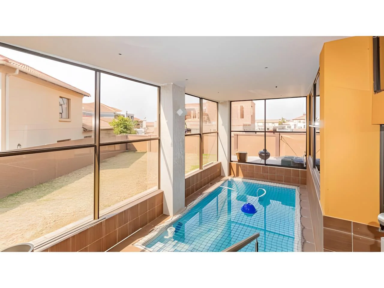 Luxurious 6 Bedroom Modern House in Midrand with Secure Living and Prime Location