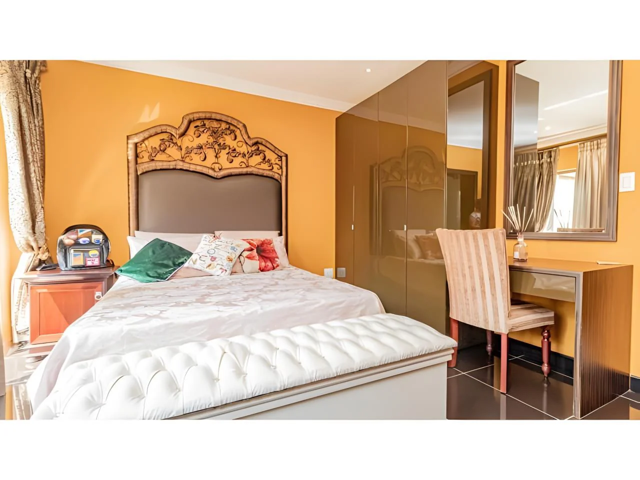 Luxurious 6 Bedroom Modern House in Midrand with Secure Living and Prime Location