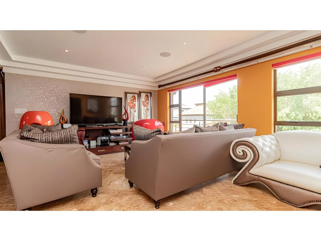 Luxurious 6 Bedroom Modern House in Midrand with Secure Living and Prime Location