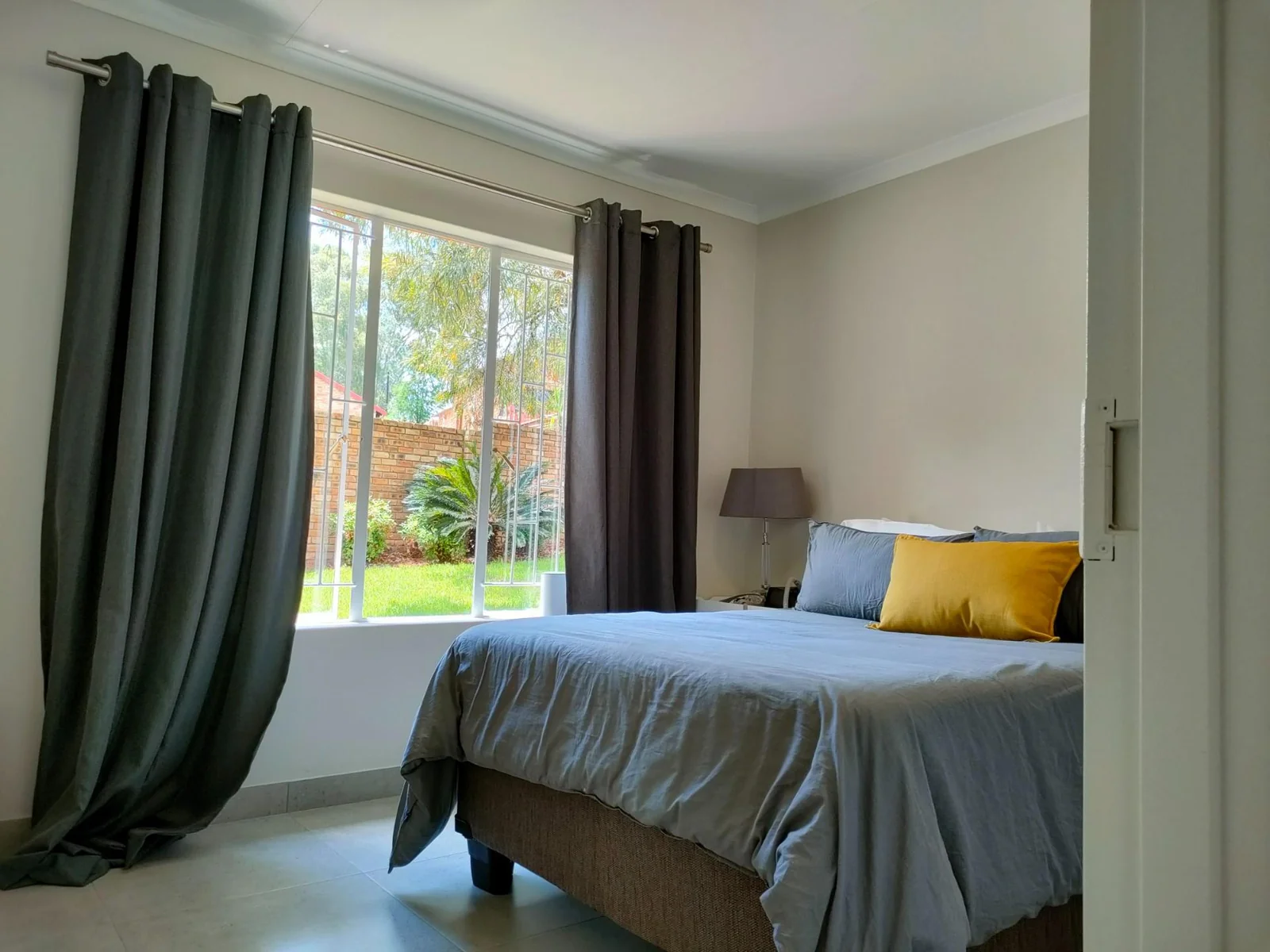 Renovated townhouse to let in access controlled complex.