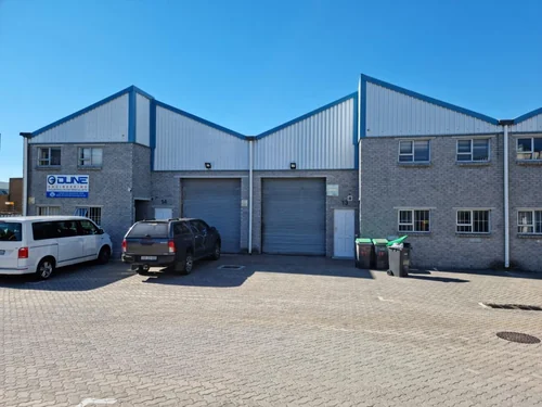 14A Longclaw, Montague Gardens, Milnerton