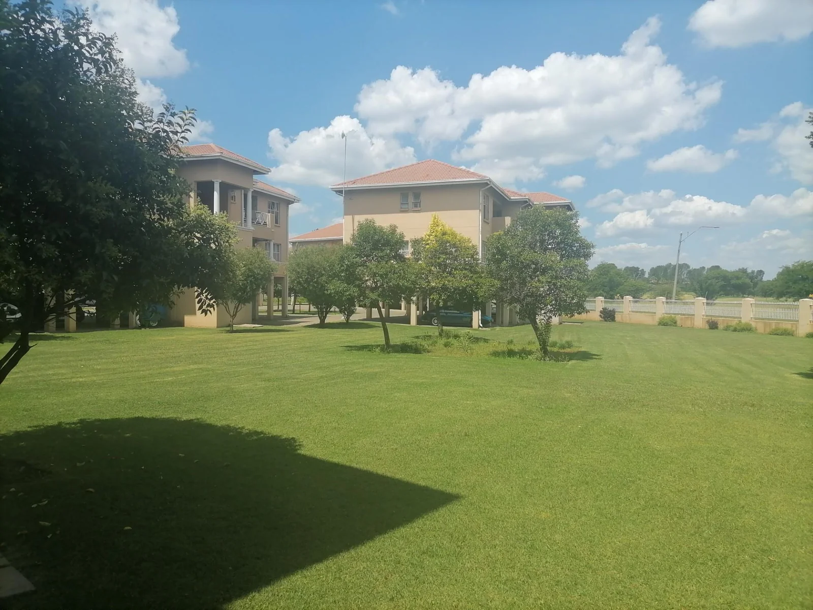 Spacious & secure 3 Bedroomed townhouse for sale in Three Rivers.