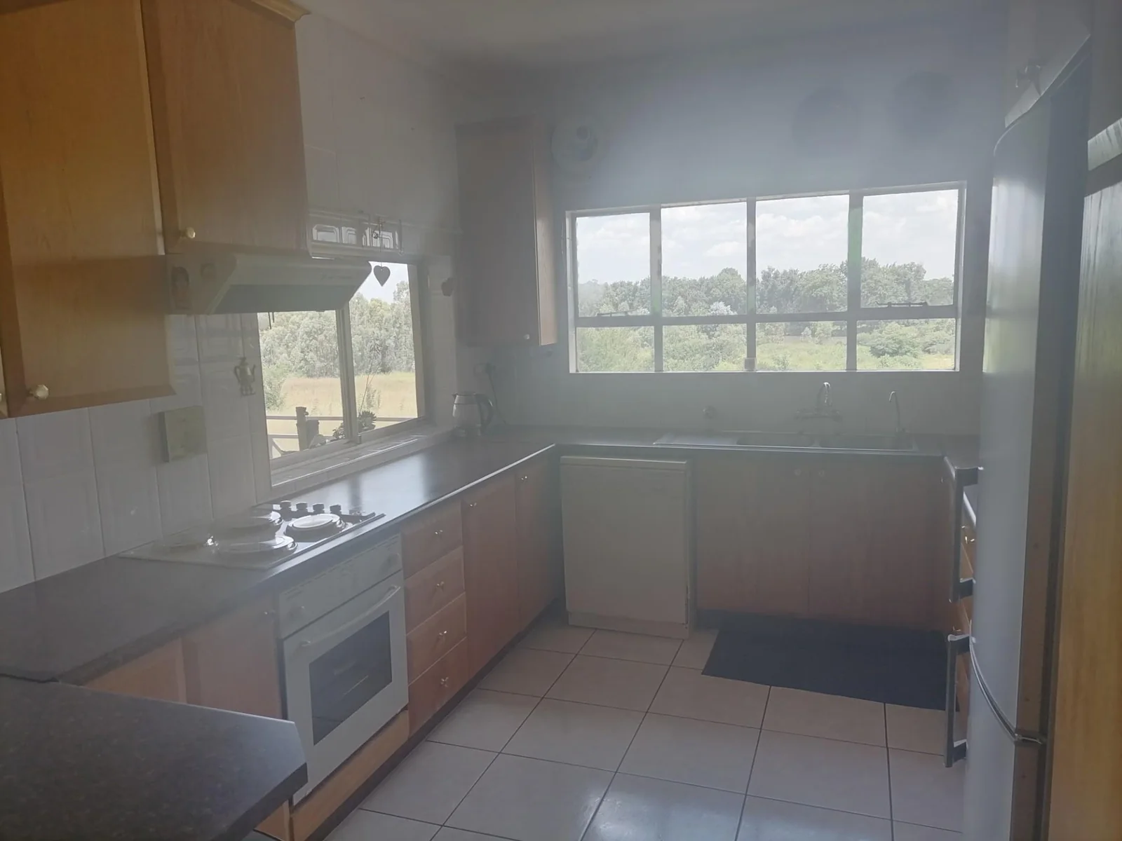 Spacious & secure 3 Bedroomed townhouse for sale in Three Rivers.