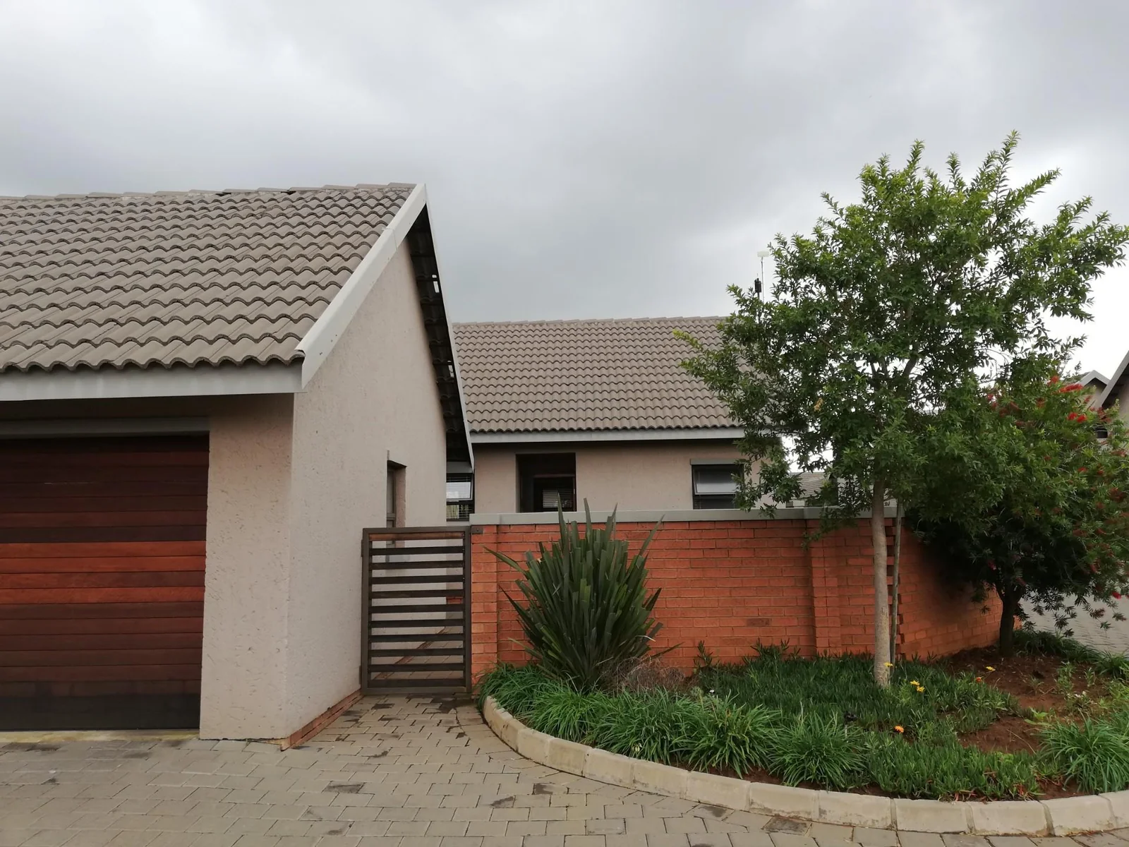 Two bedroom townhouse for sale in Heuwelsig