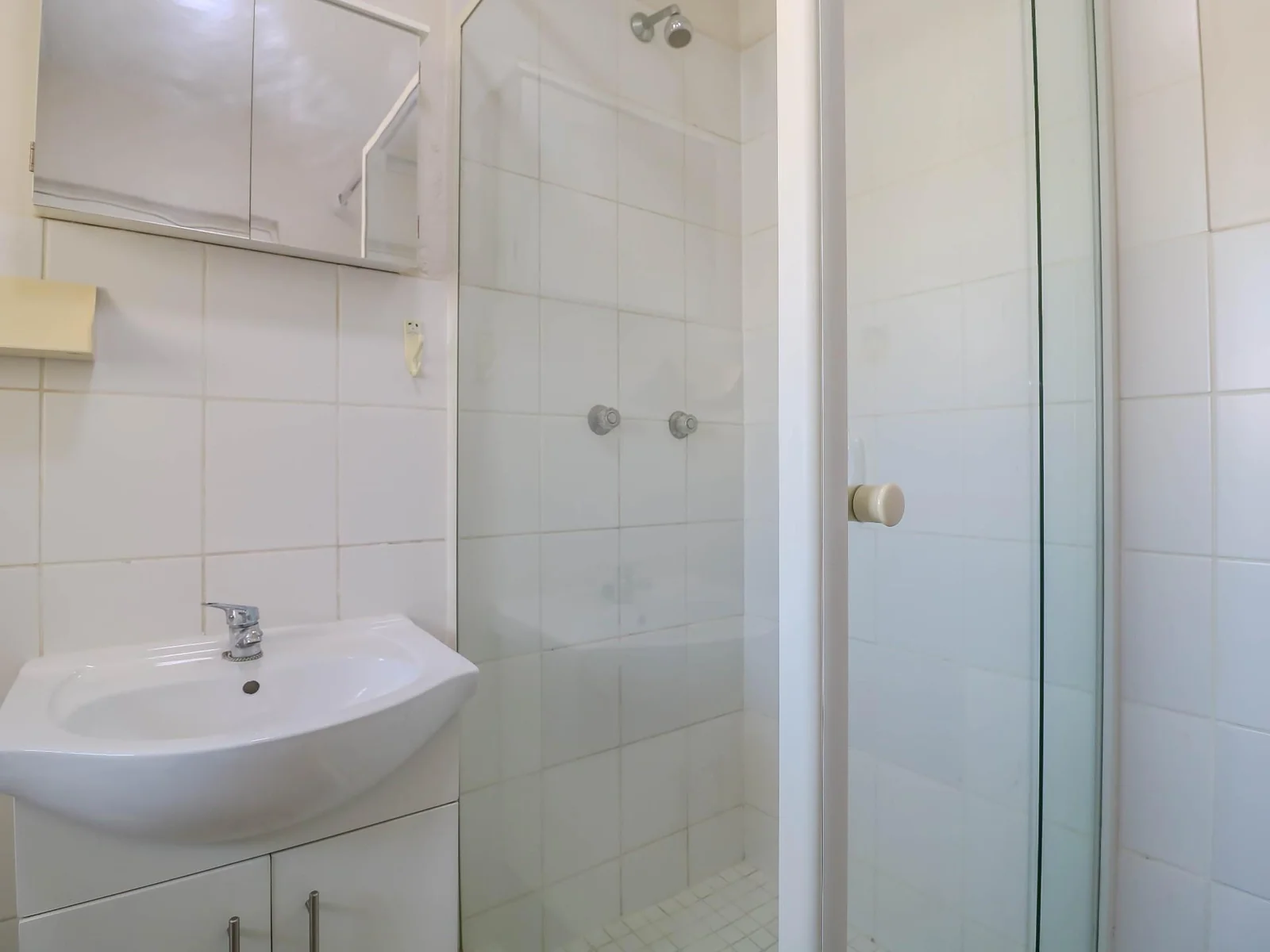 2 Bedroom  Apartment - La Colline