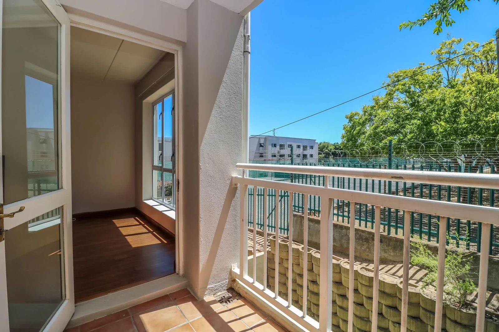 2 Bedroom  Apartment - La Colline