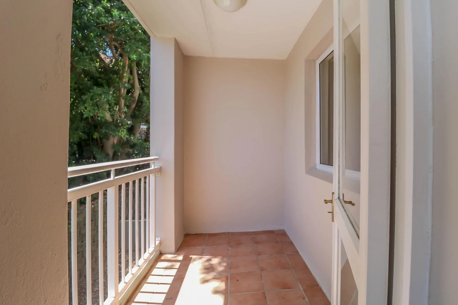 2 Bedroom  Apartment - La Colline