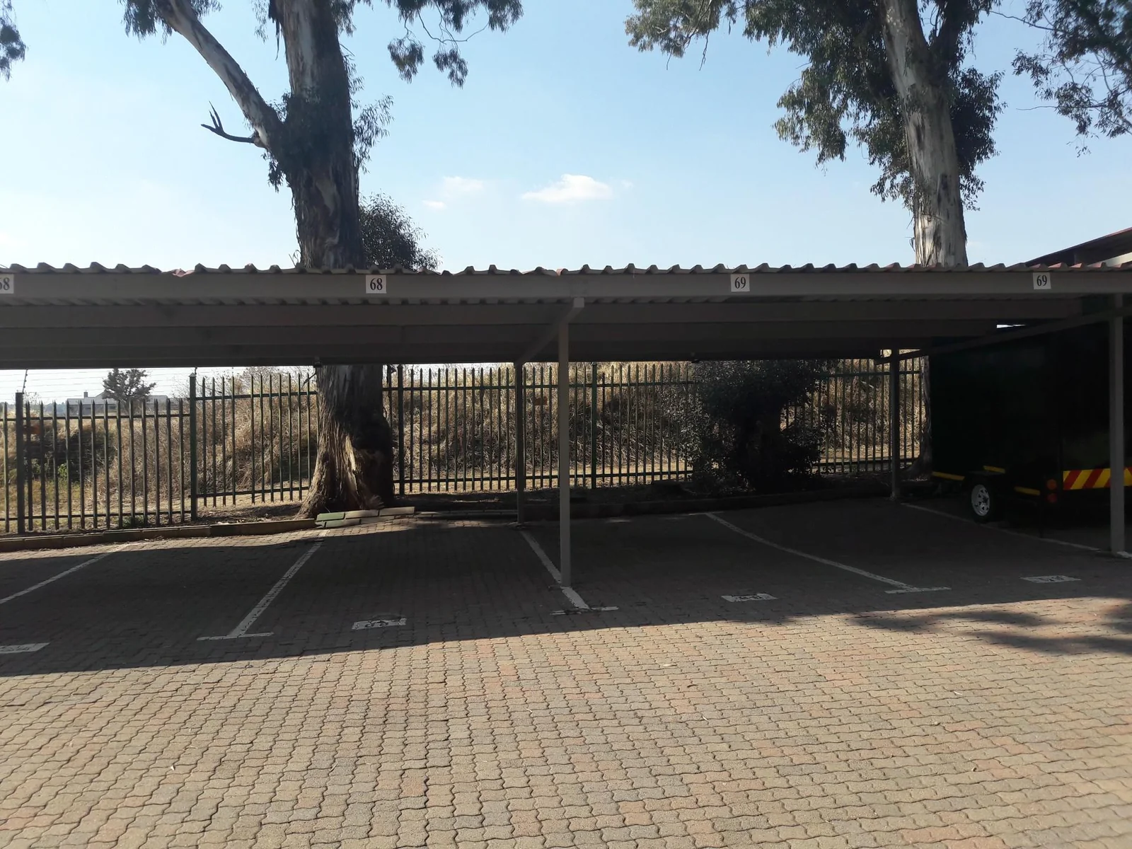 Flat in Vaalpark to rent in well sought after complex!