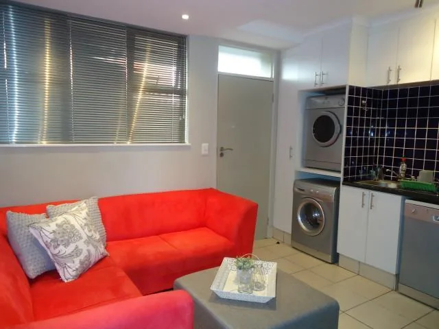 2 Bedroom Apartment for sale in Universitas