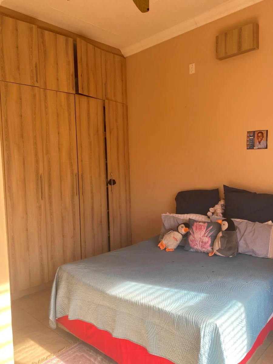 4 Bedroom House For Sale on Golf Estate