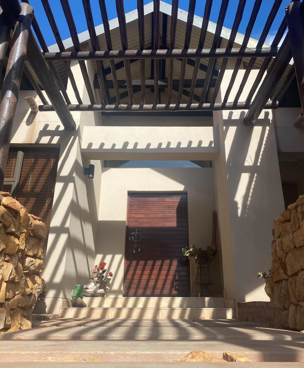 4 Bedroom House For Sale on Golf Estate