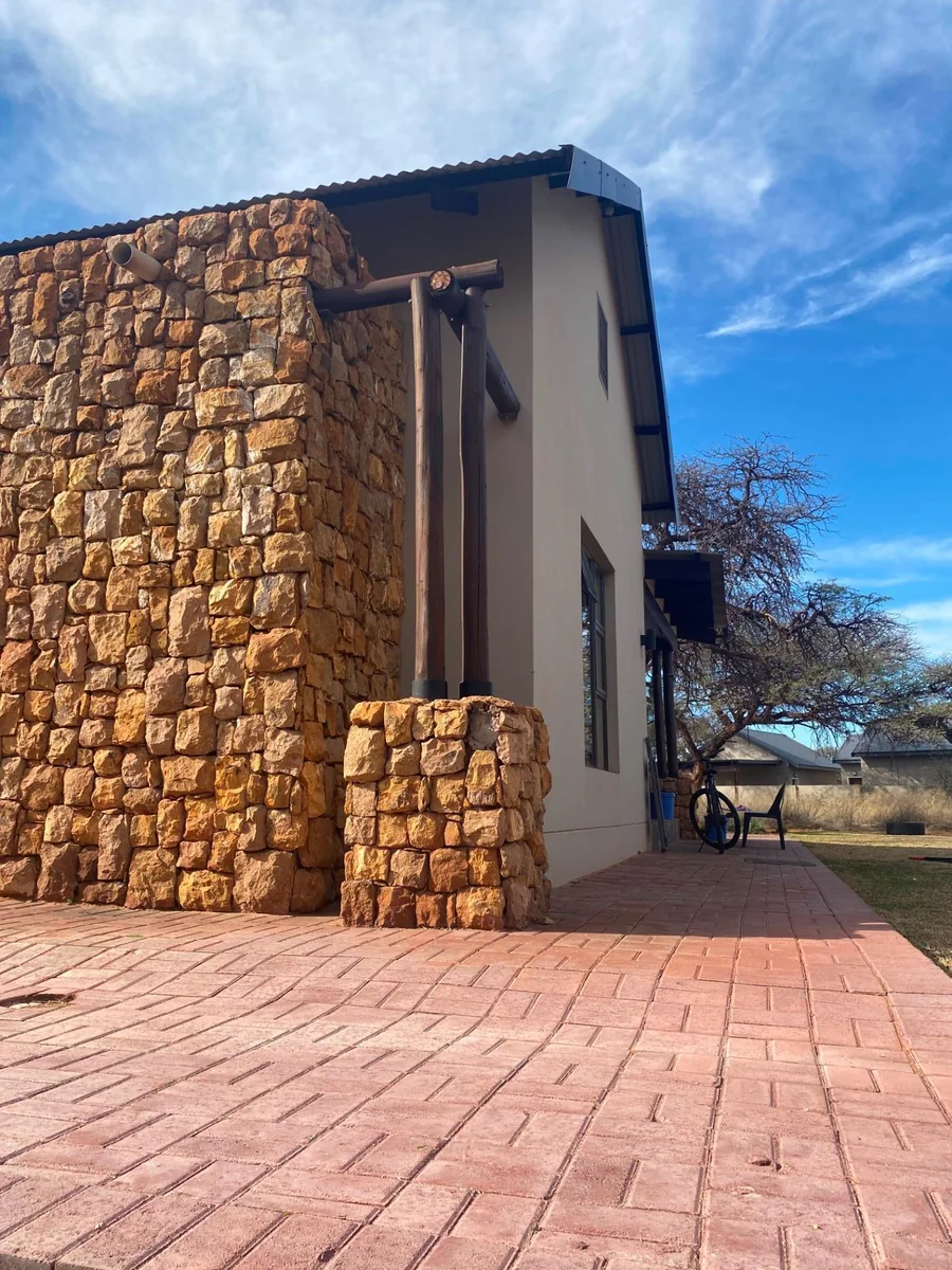 4 Bedroom House For Sale on Golf Estate