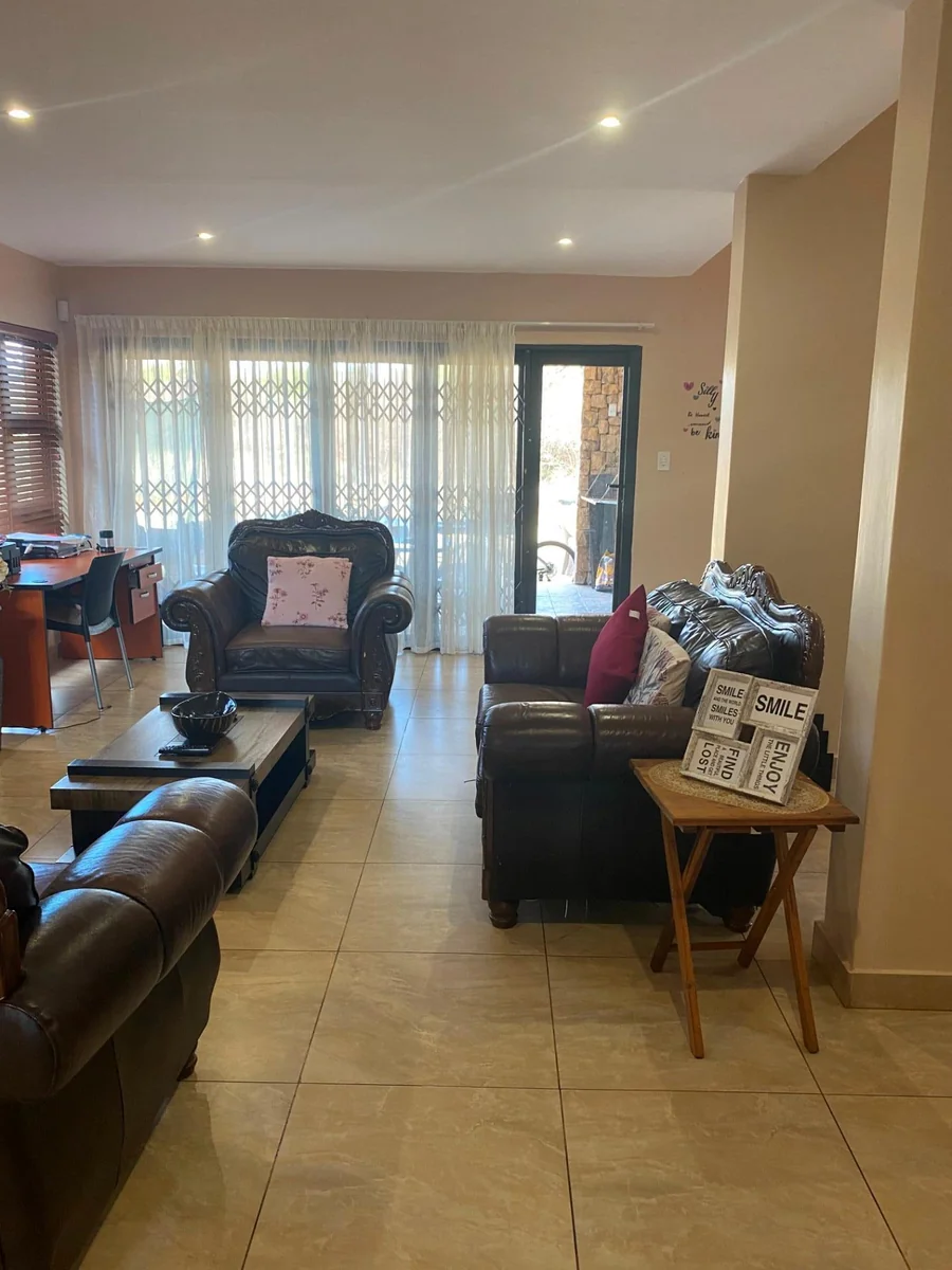 4 Bedroom House For Sale on Golf Estate