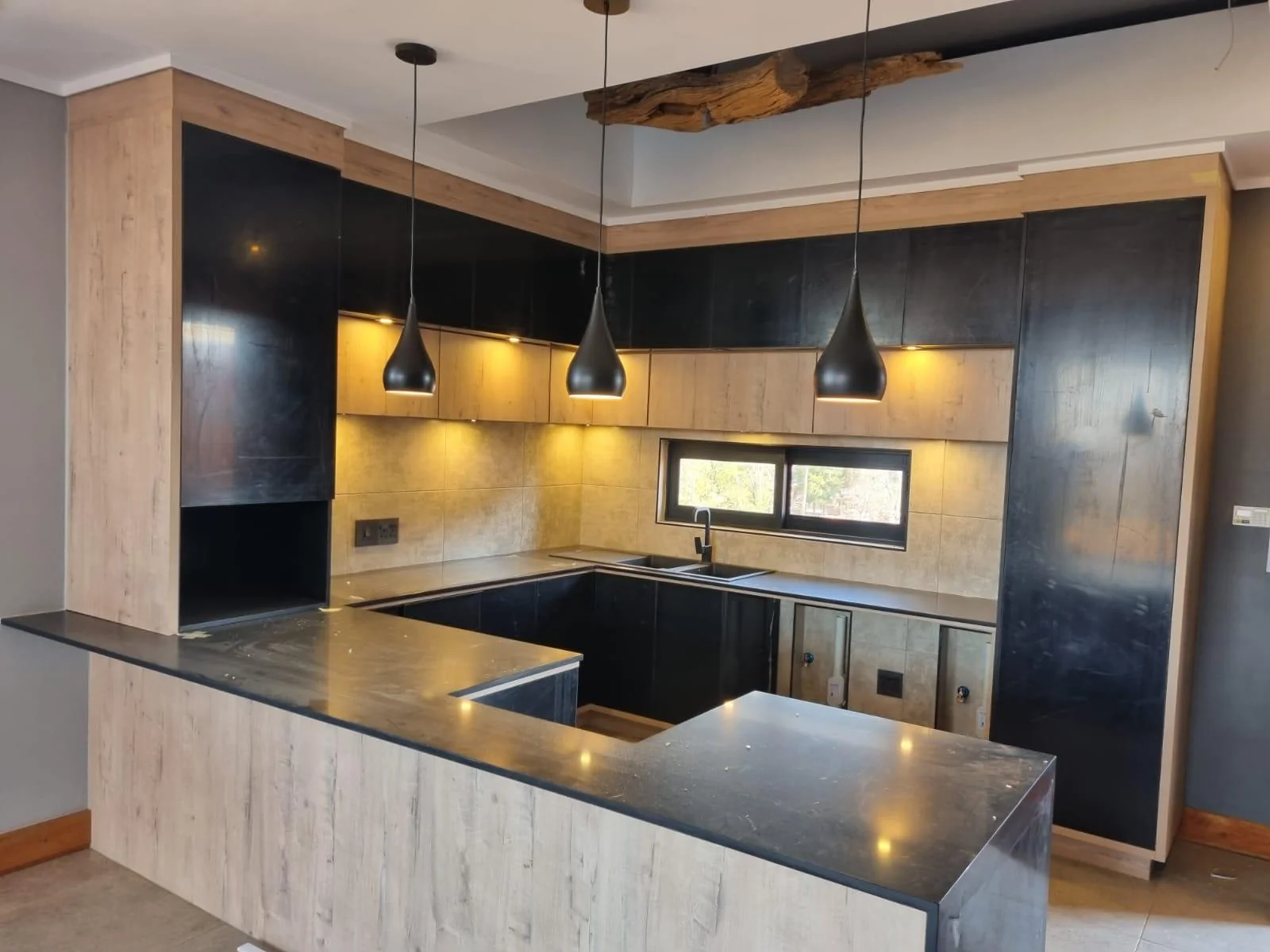 3bedroom Penthouse for Sale in Rynfield