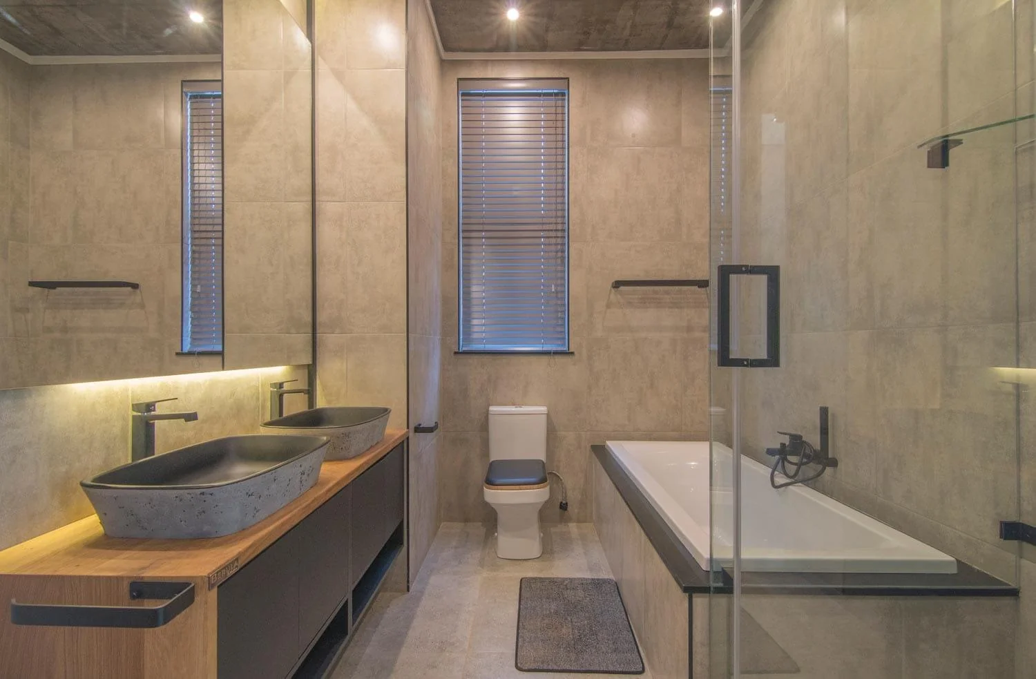 3bedroom Penthouse for Sale in Rynfield