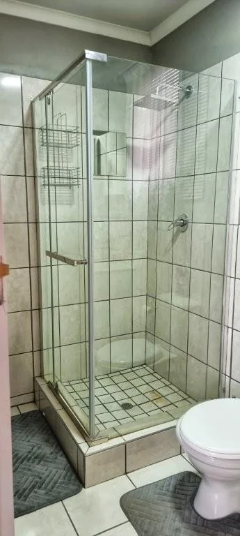Bachelor flat to rent