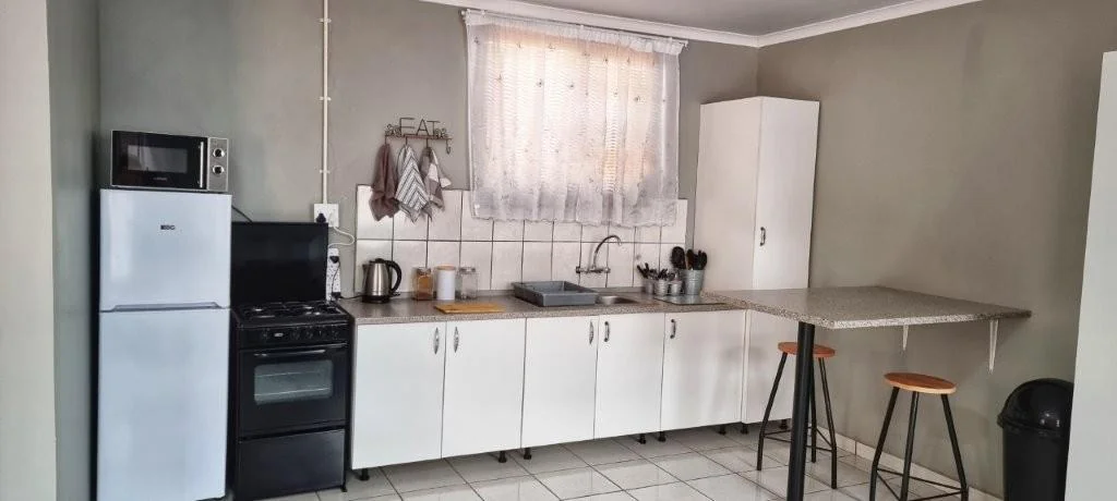 Bachelor flat to rent